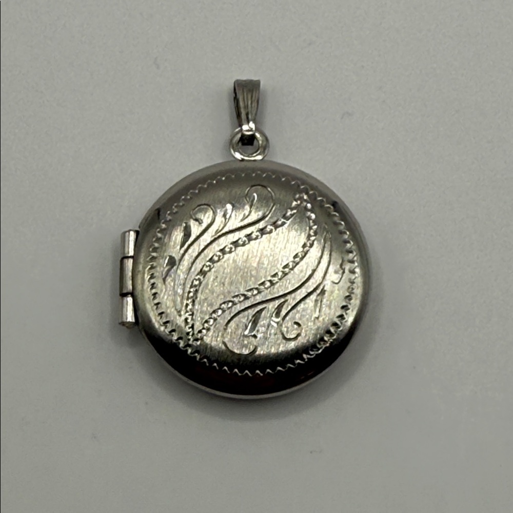 Vintage Silver Tone Etched Small Dainty Locket Photo Pendant